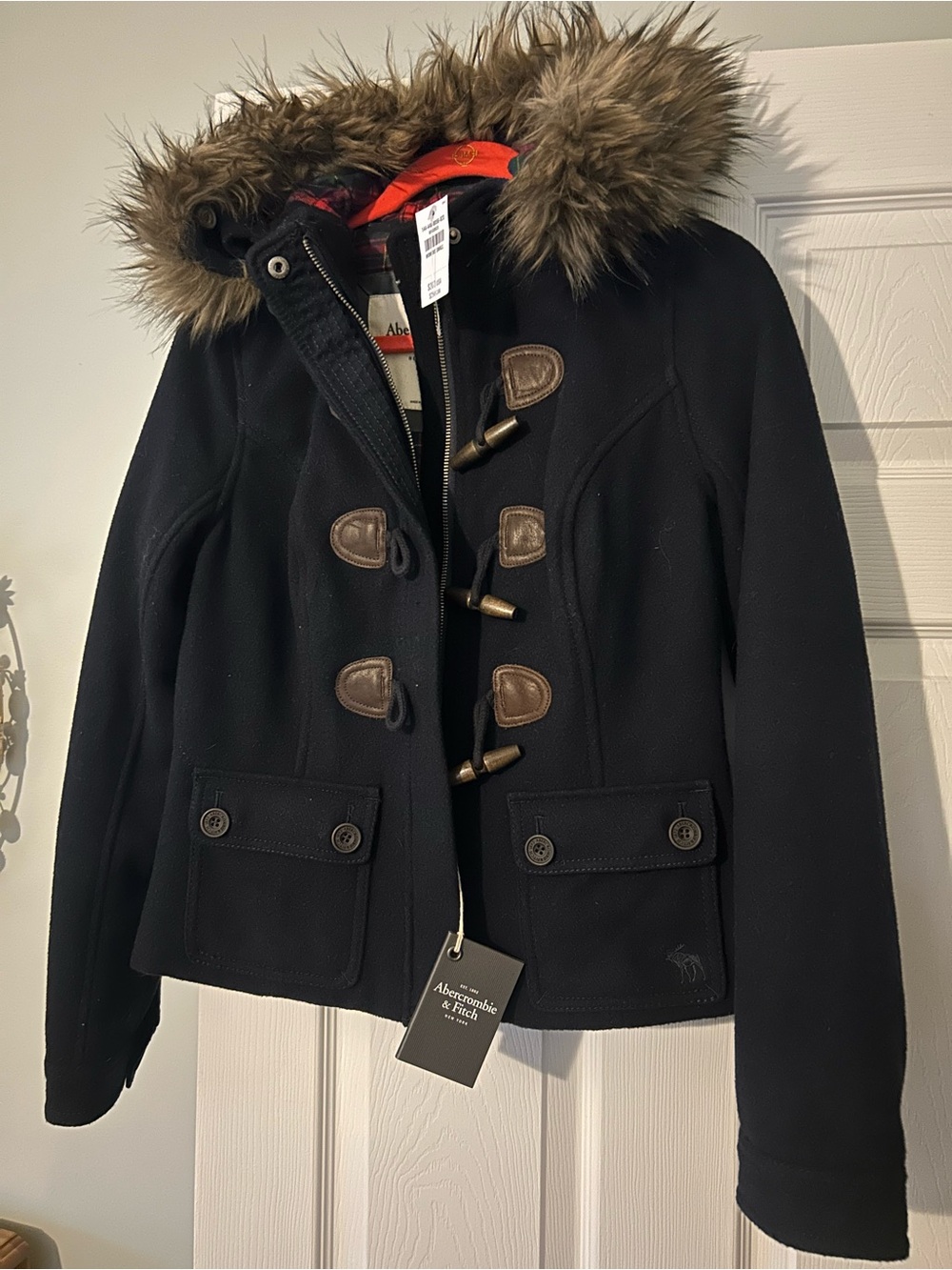 NWT Abercrombie & Fitch Navy Blue Jacket With Faux Fur Trim Hood